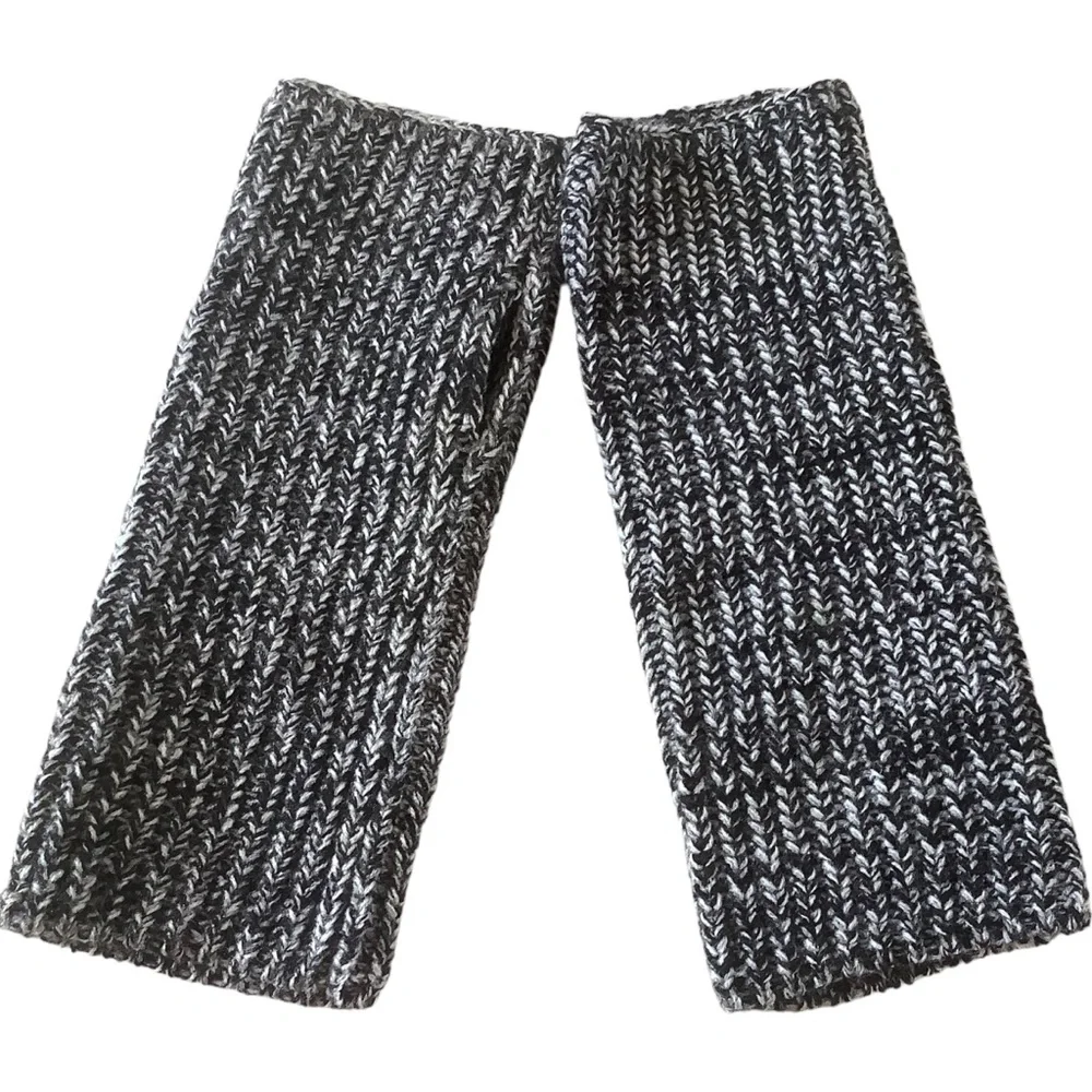 Rebecca Minkoff marled arm warmer black knit warm cozy gloves with Thumbholes
